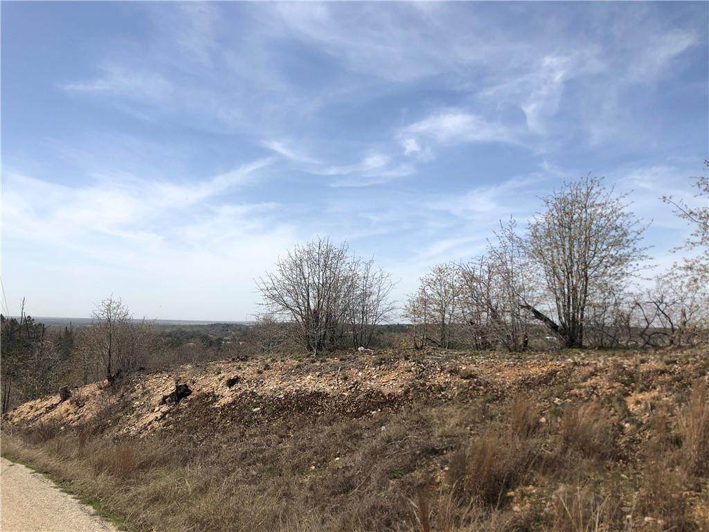 000 River Forest Dr - Photo 1