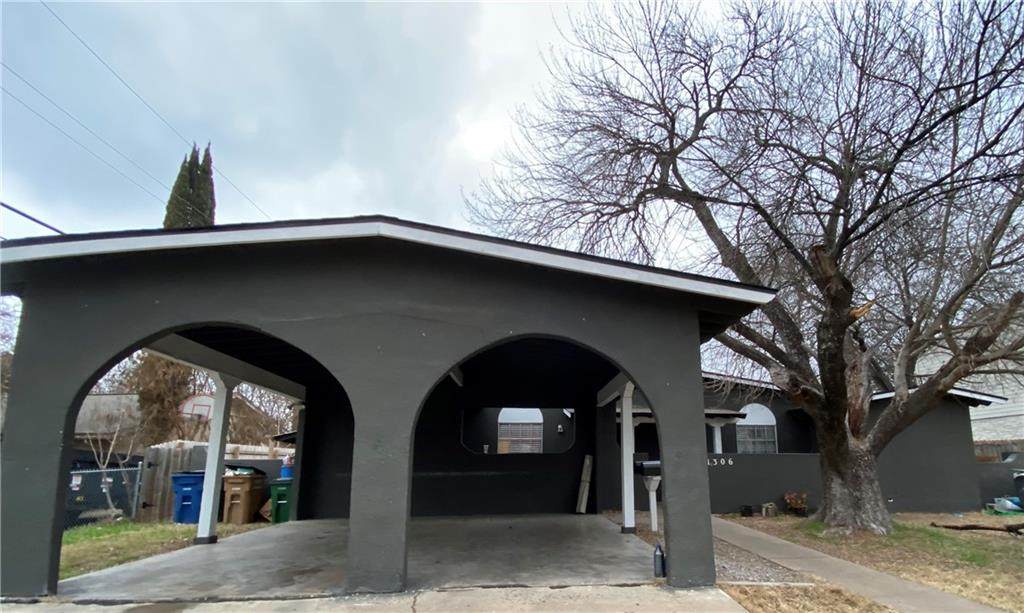 1306 Radcliff Dr - Photo 1