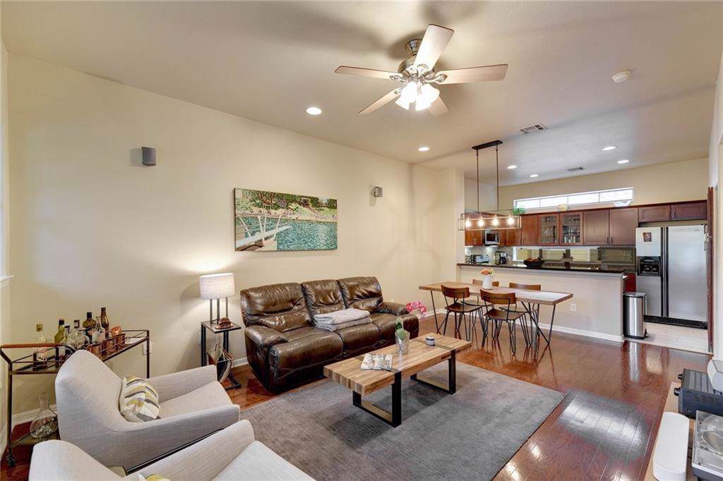 1115 Kinney Ave - Photo 1