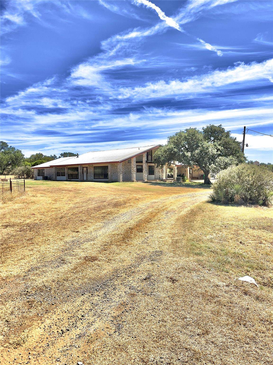 313 Rawhide Rd - Photo 1