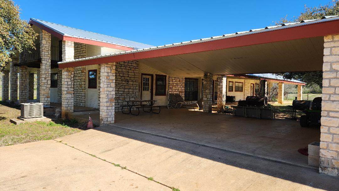 https://bt-photos.global.ssl.fastly.net/austin/orig_boomver_1_7550636-2.jpg