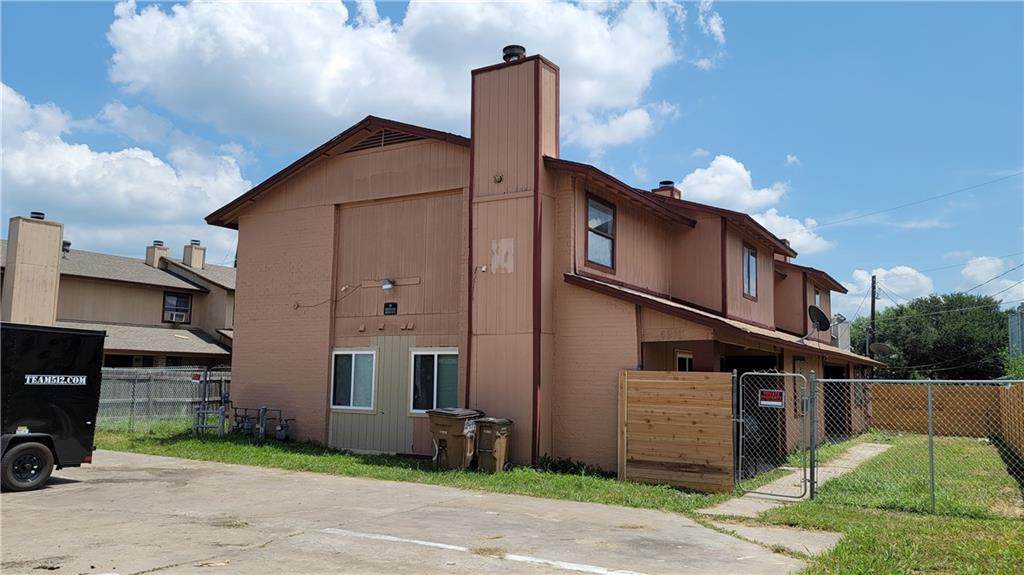 6911 Wentworth Dr - Photo 1
