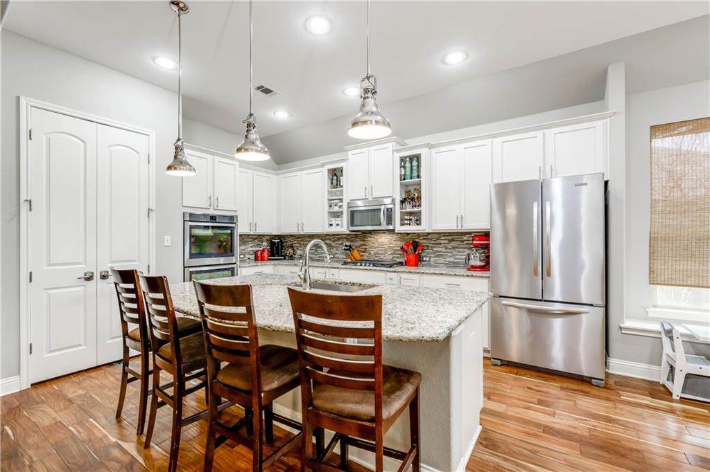 2716 Saint Paul Rivera - Photo 1