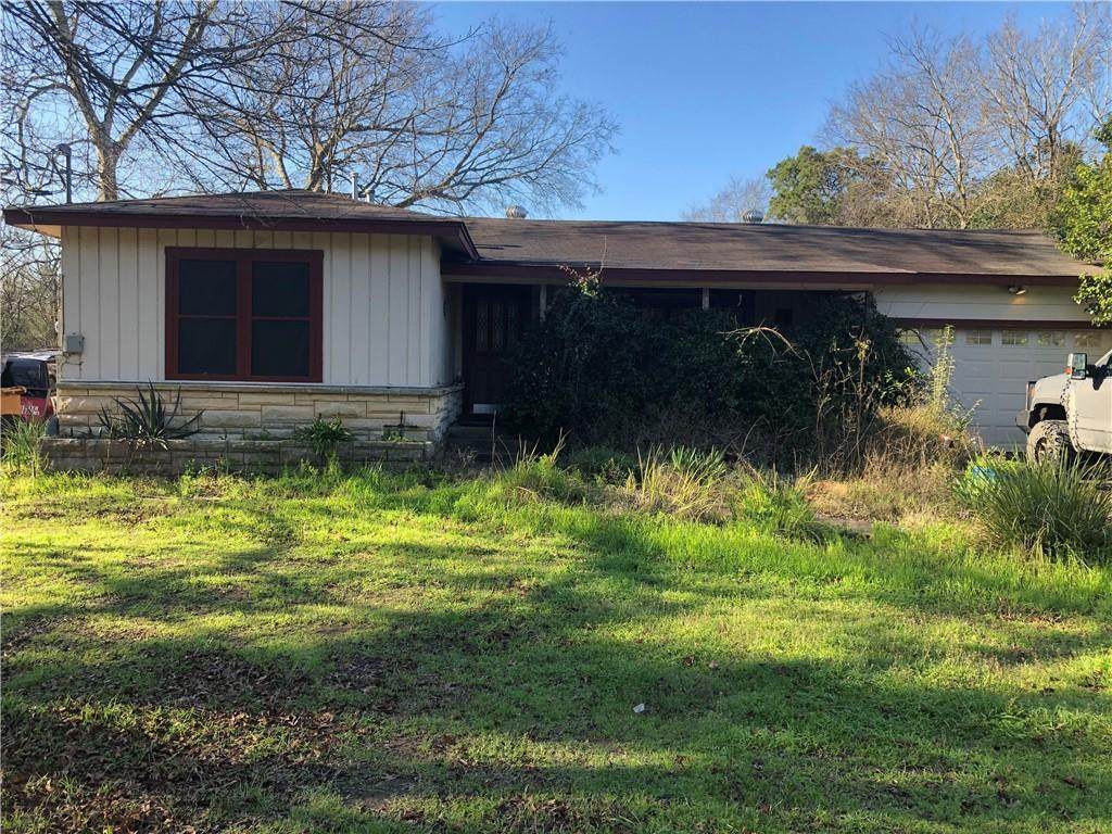 2611 Davis Ln - Photo 1