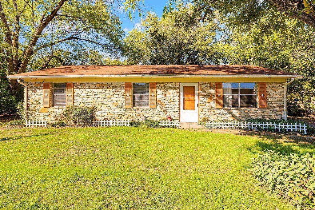 706 Laurel St - Photo 1