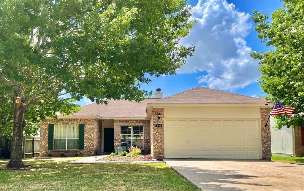 207 Kates Way - Photo 1
