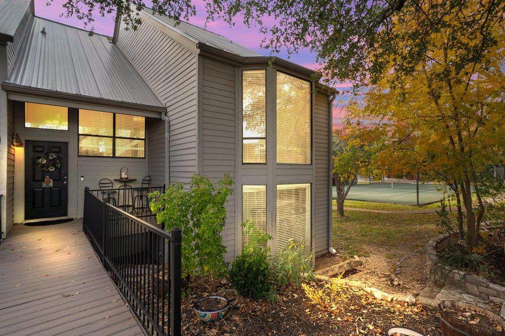 143 World Of Tennis Sq - Photo 1