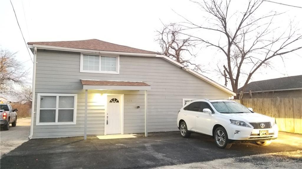 404 3rd St - Photo 1
