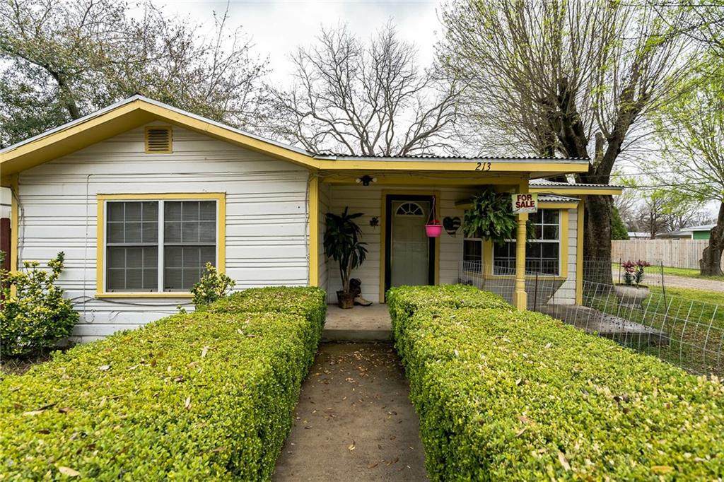 213 Modesta St - Photo 1