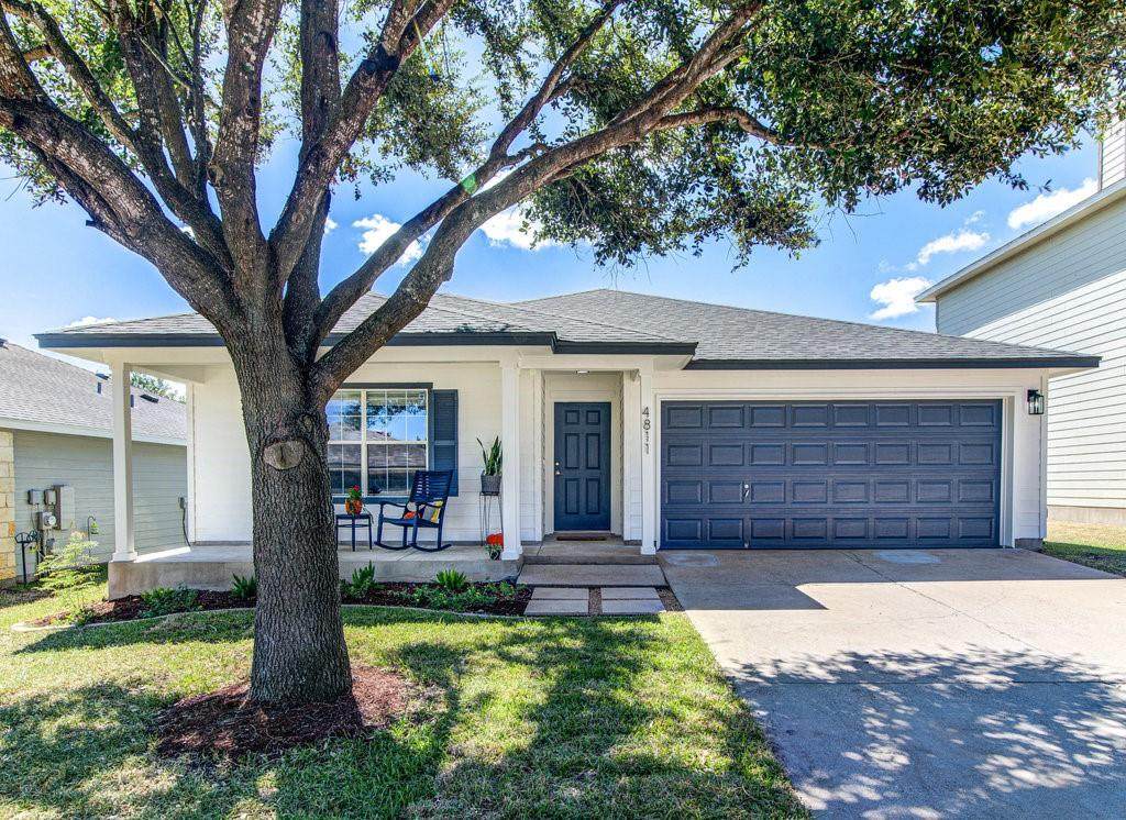 4811 Virginia Dare Ln - Photo 1