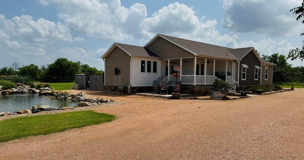2304 County Road 200 - Photo 1