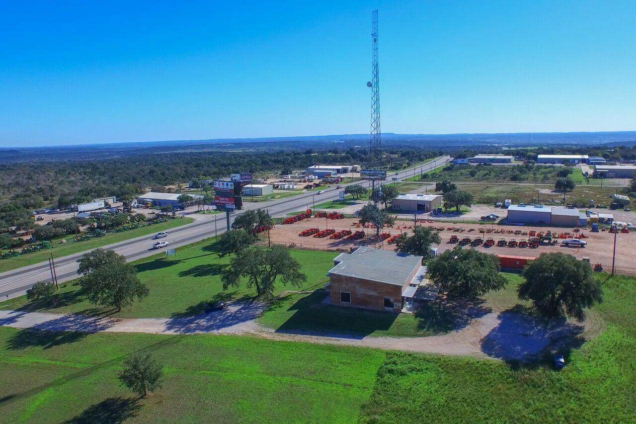 5526 Us Highway 281 - Photo 1