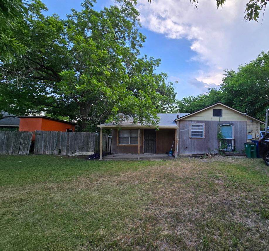 2703 Wheless Ln - Photo 1