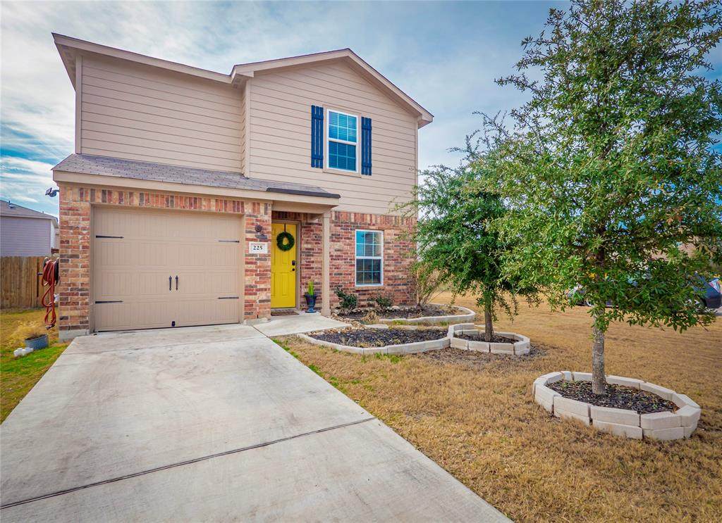 225 Yearwood Ln - Photo 1