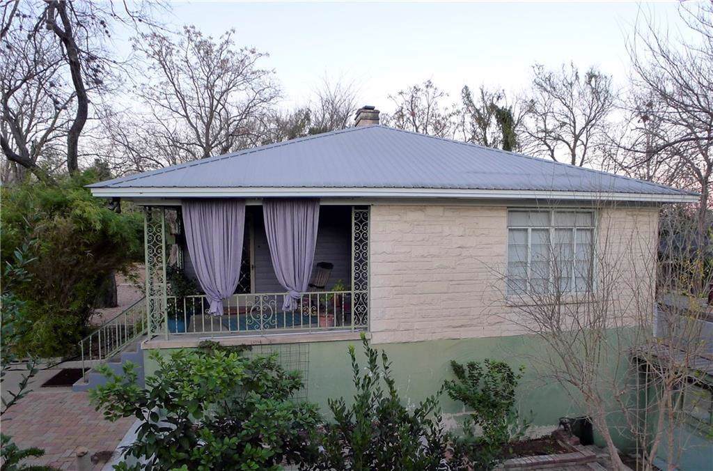 1909 Kenwood Ave - Photo 1