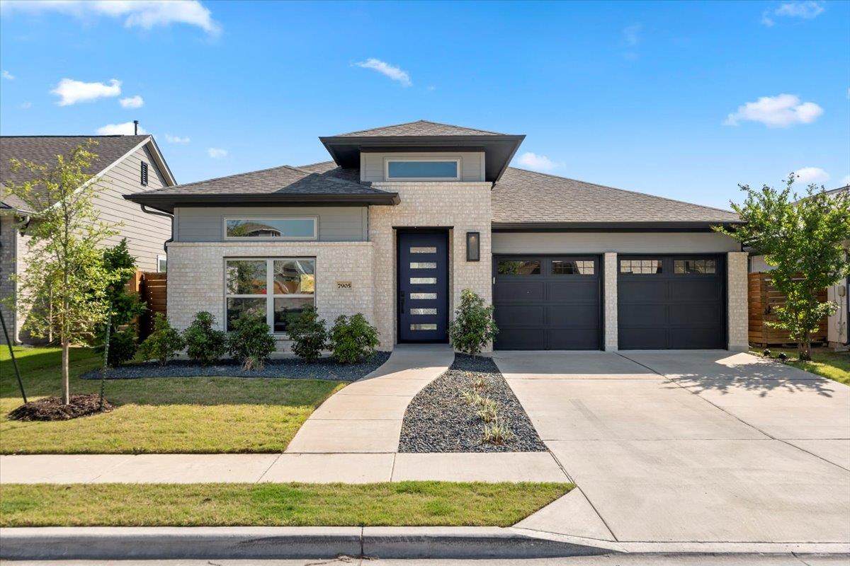 7905 Catbird Ln - Photo 1