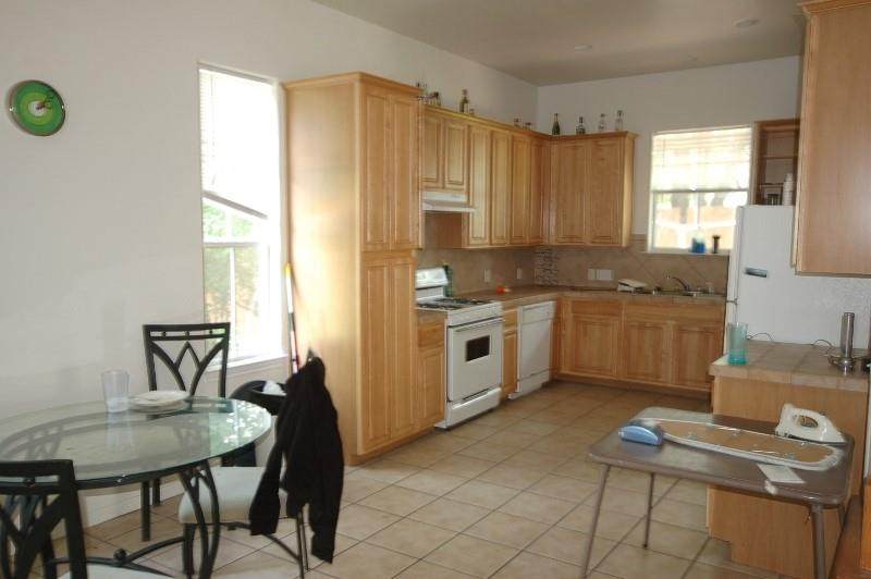 5406 Martin Ave - Photo 1