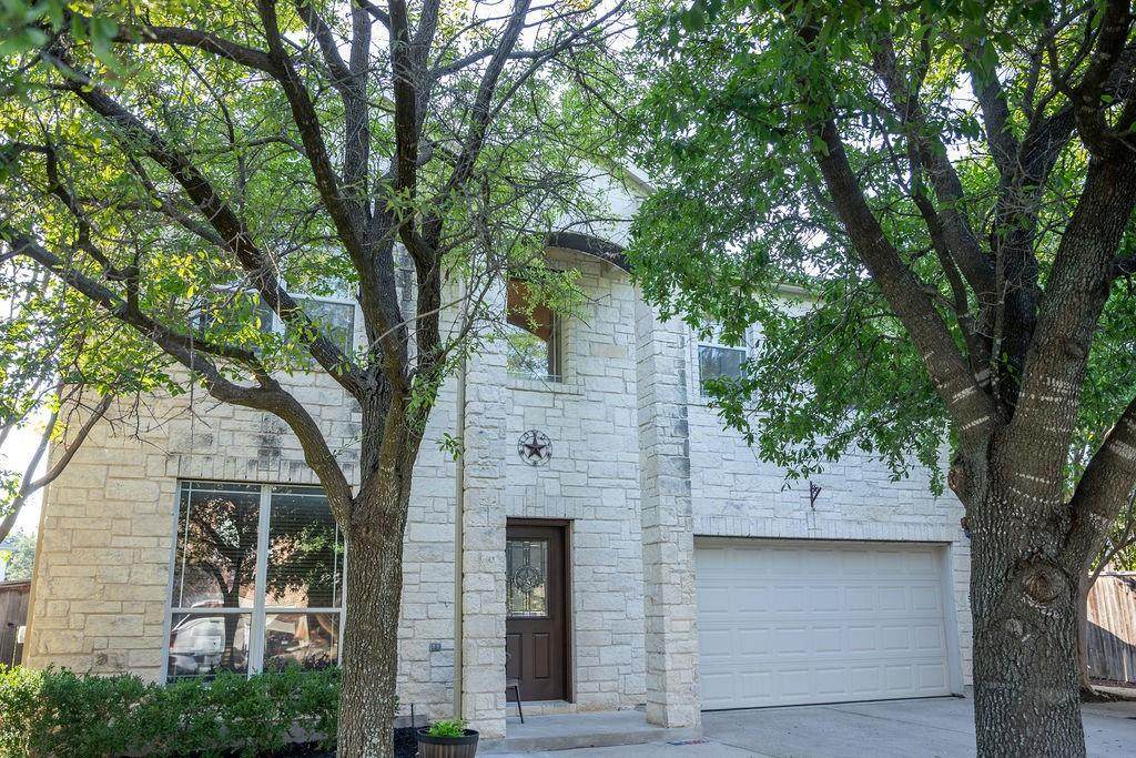 526 Centerbrook Pl - Photo 1