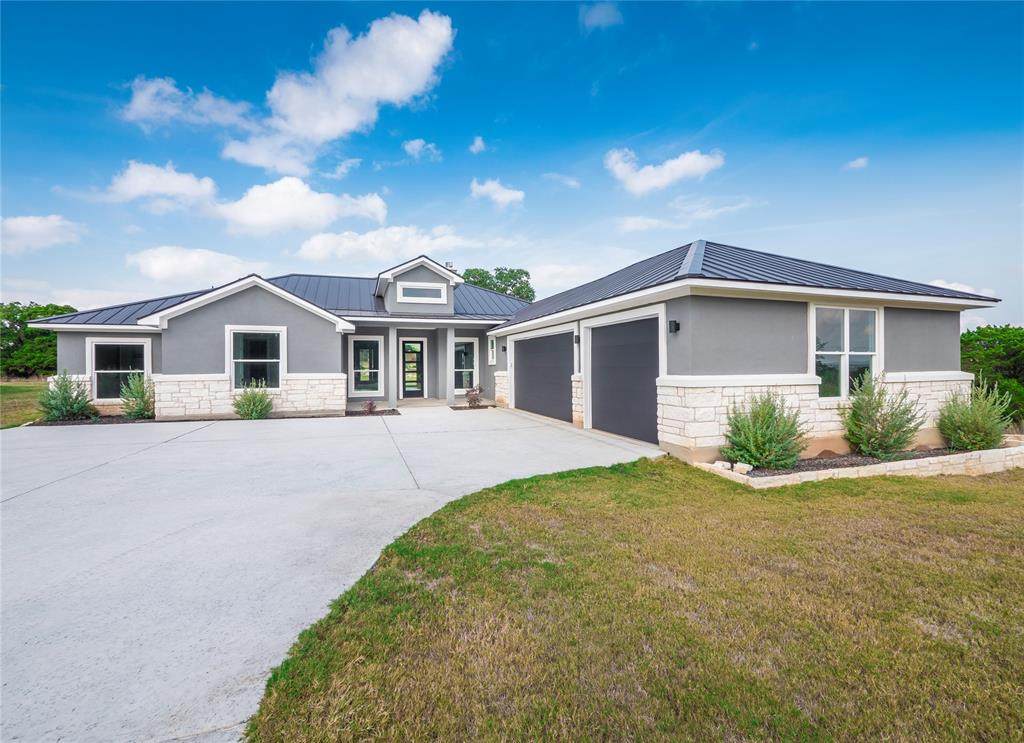 812 Bluffwater Way - Photo 1