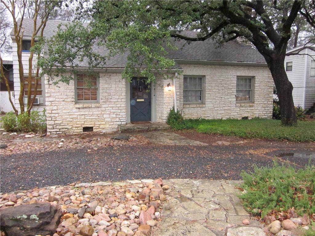2304 Longview St - Photo 1