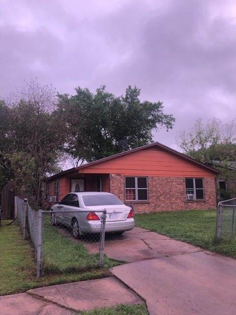 6109 Palm Cir - Photo 1