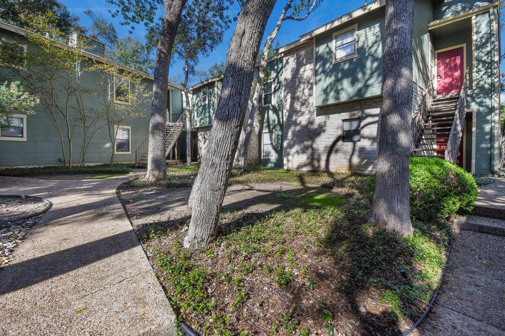 11970 Jollyville Rd - Photo 1