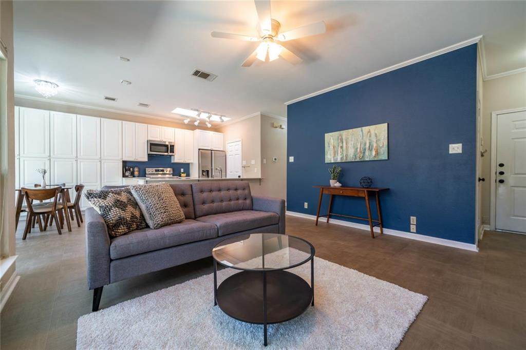 6501 Columbia Oaks Ct - Photo 1
