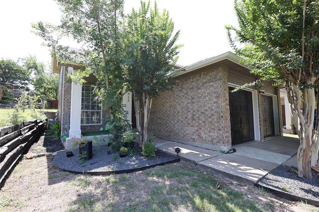 4912 Dovercliff Cv - Photo 1