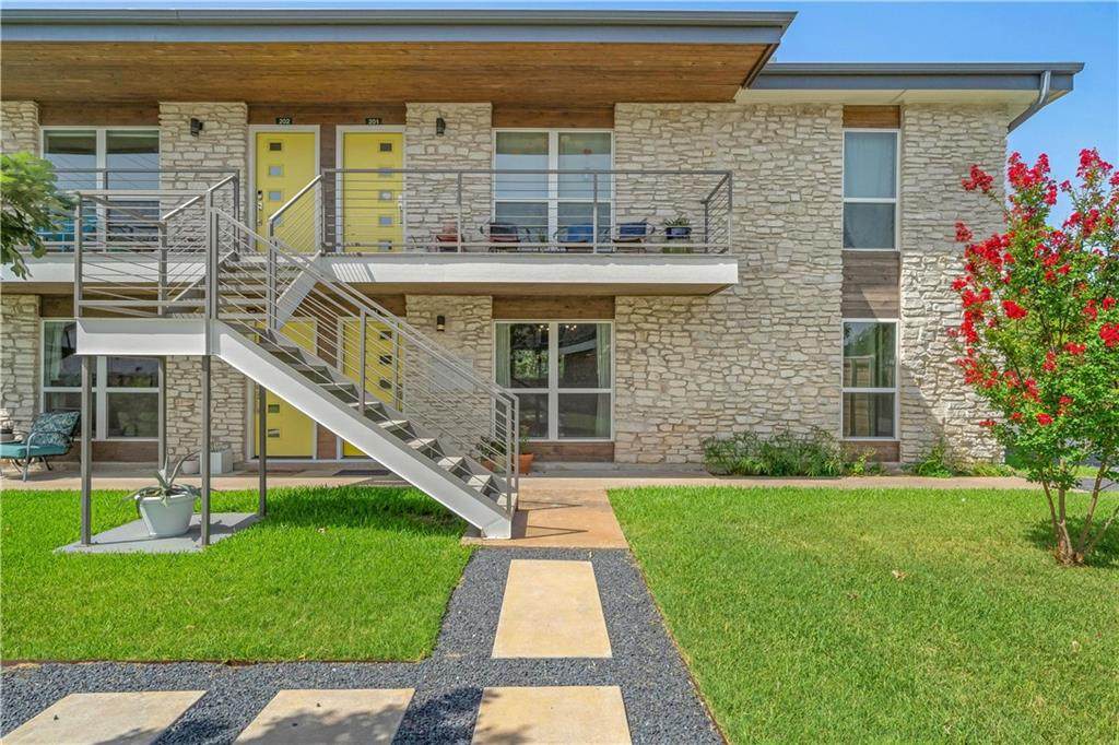 8603 Putnam Dr - Photo 1