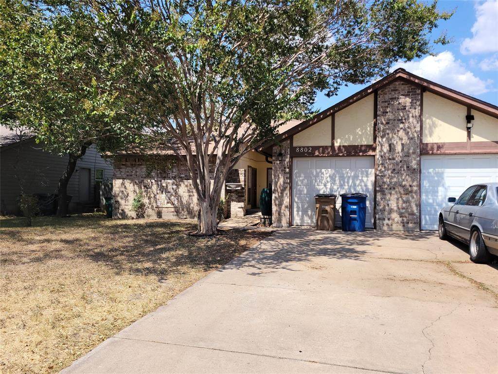 8802 Piney Point Dr - Photo 1
