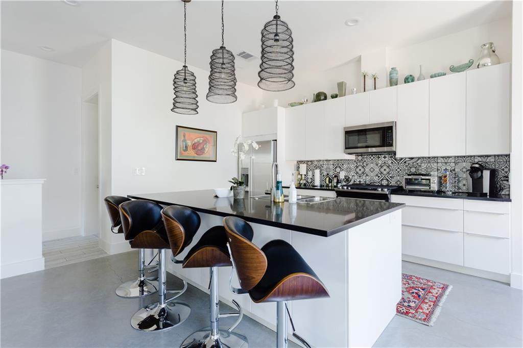 1803 Adriane Dr - Photo 1
