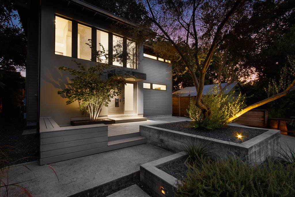411 Annie St - Photo 1