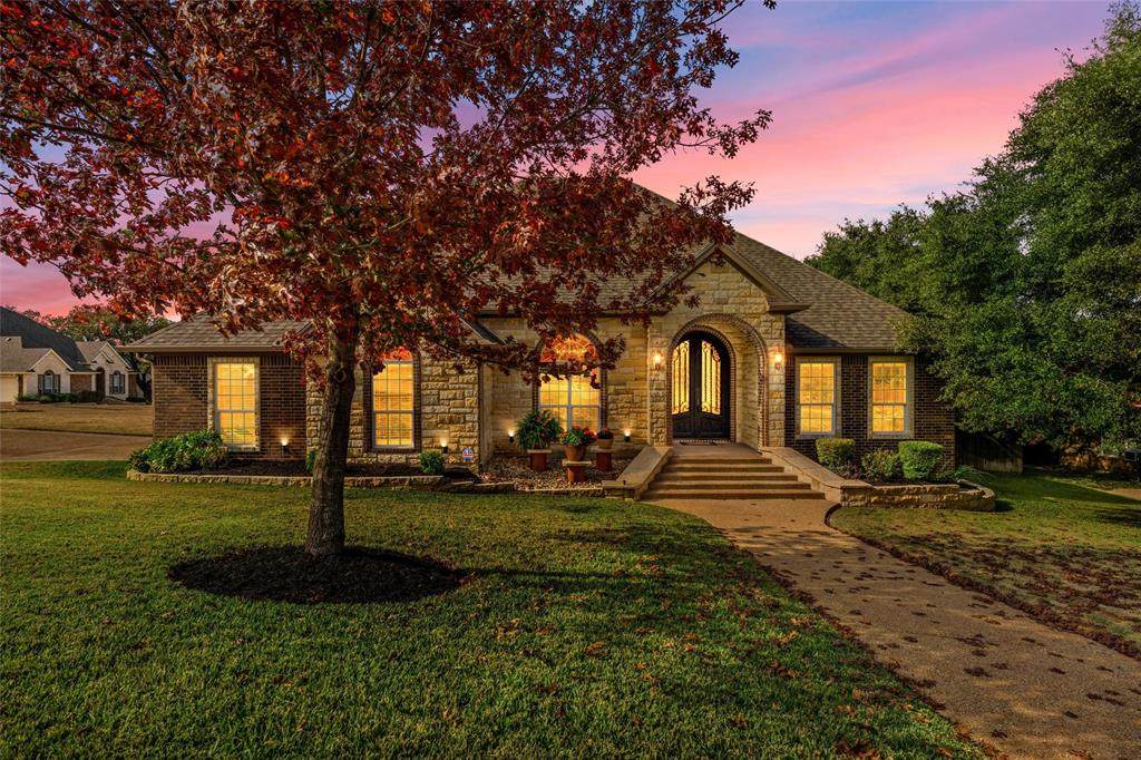 1646 Alta Vista Loop - Photo 1