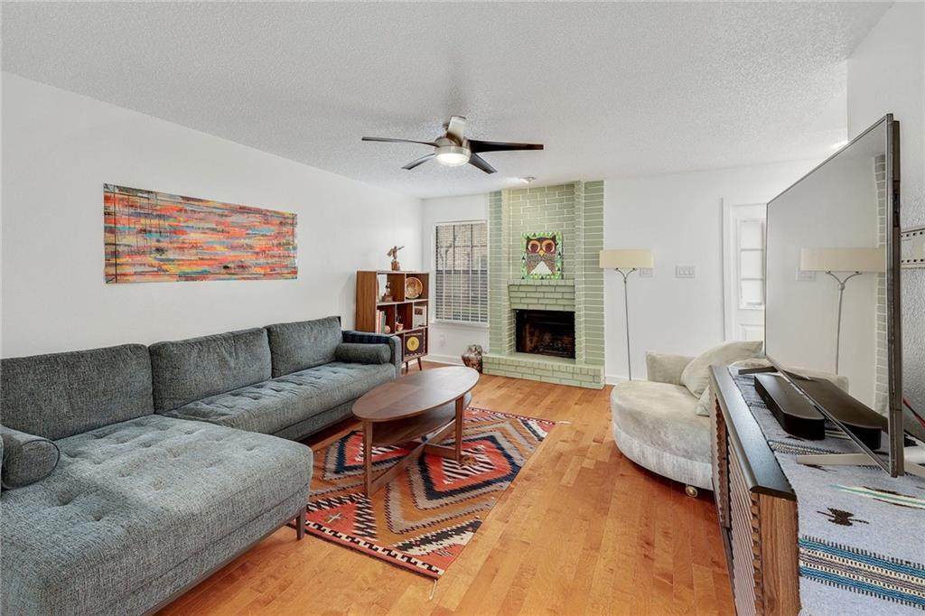 8400 Jamestown Dr - Photo 1