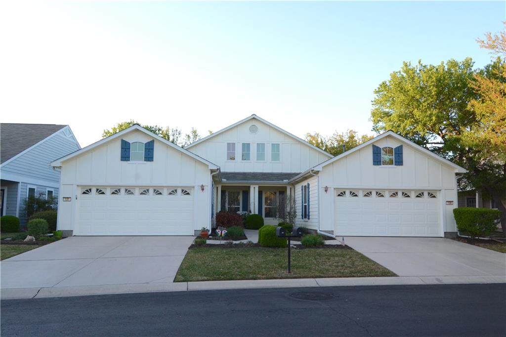139 Essex Ln - Photo 1