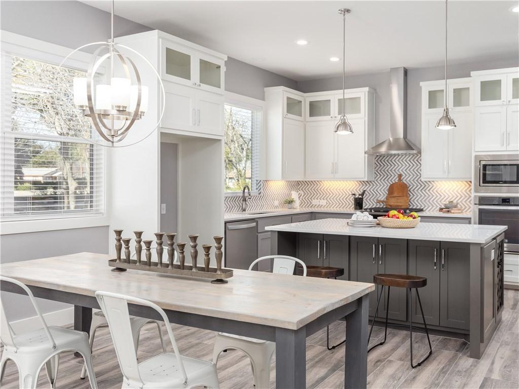 1901 Railroad Ave - Photo 1