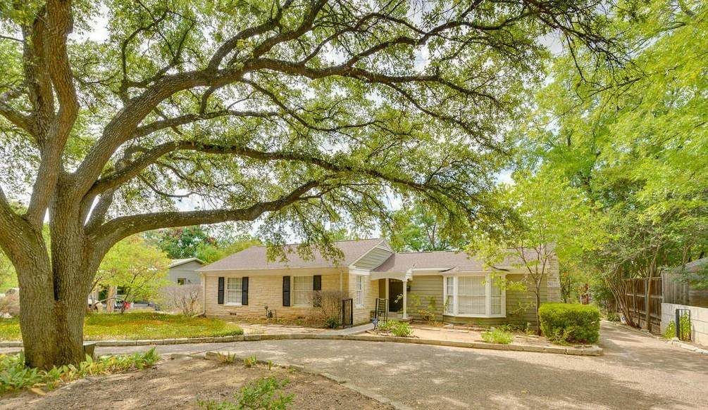 2504 Hartford Rd - Photo 1