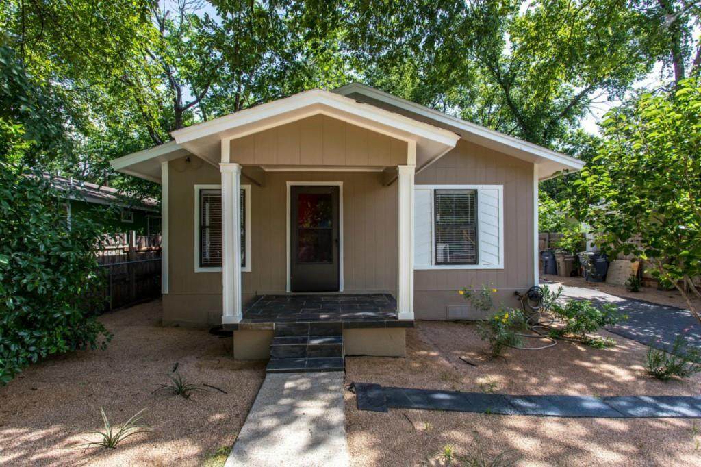2710 3rd St - Photo 1