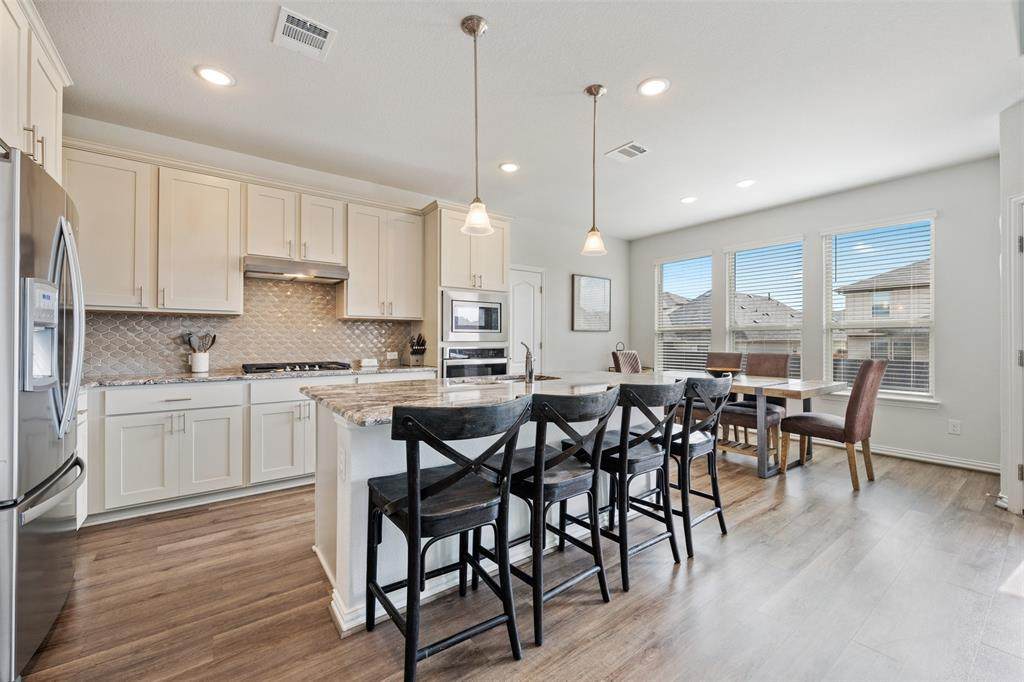 200 Somerville St - Photo 1