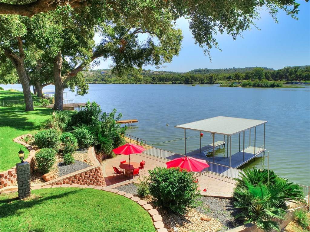 337 Meadowlakes Dr - Photo 1