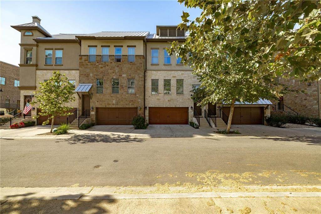 1009 Highknoll Ln - Photo 1