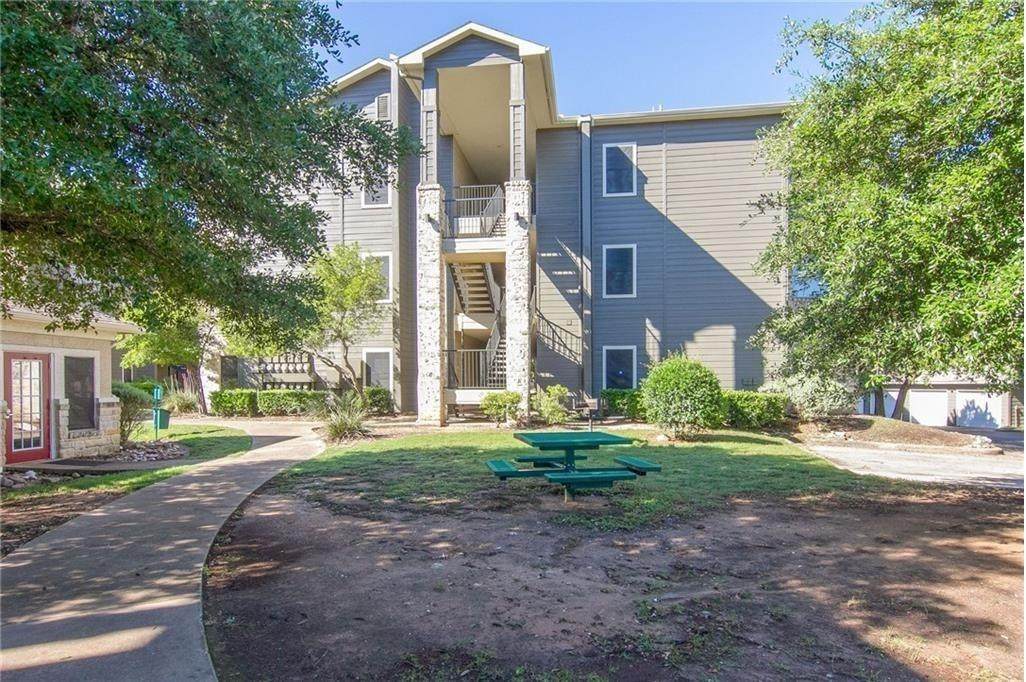 2320 Gracy Farms Ln - Photo 1