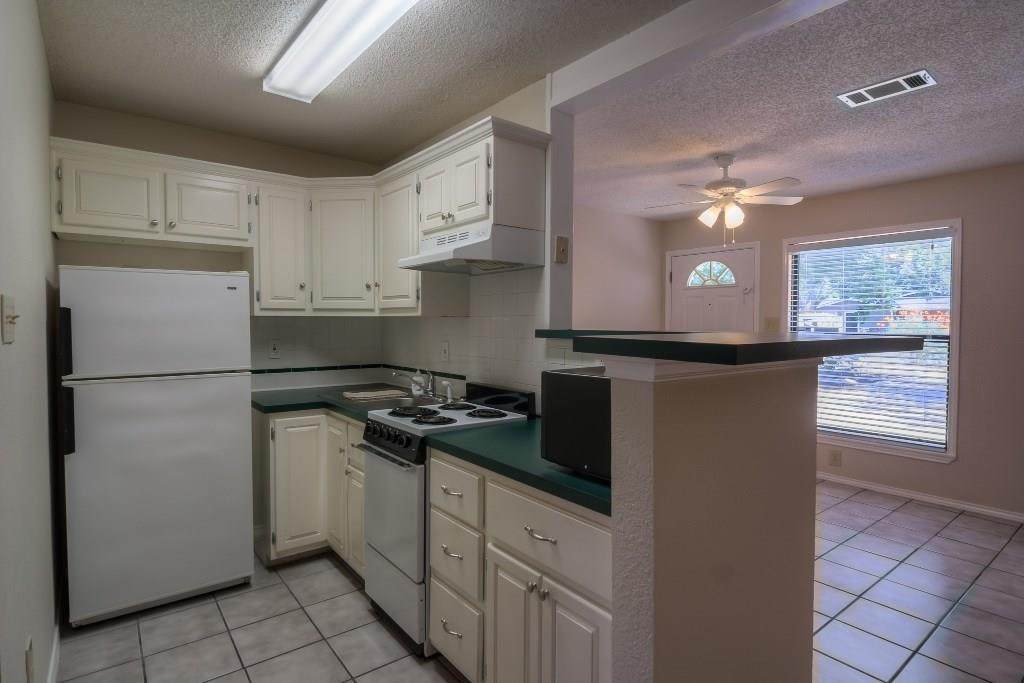 https://bt-photos.global.ssl.fastly.net/austin/orig_boomver_1_8231036-2.jpg