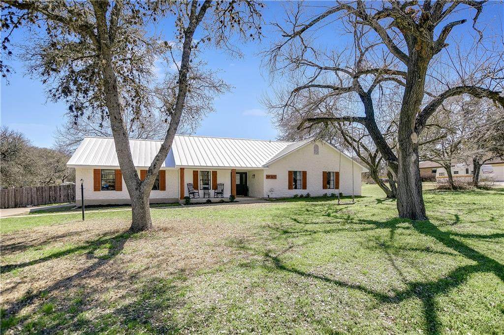 205 Ash Dr - Photo 1