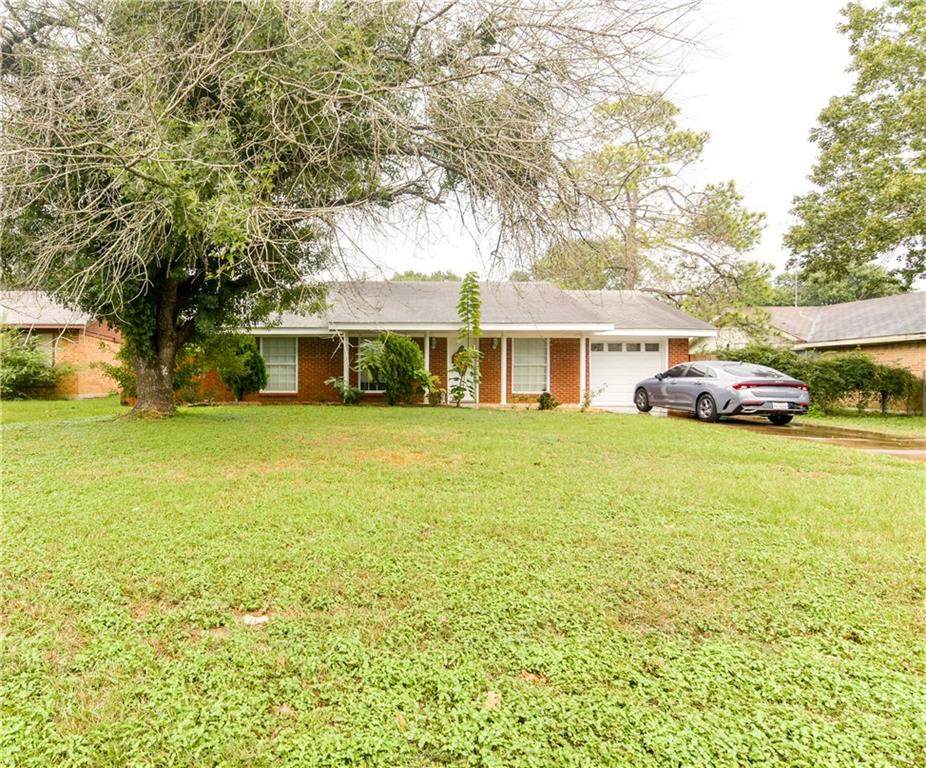 218 Cherry Ln - Photo 1