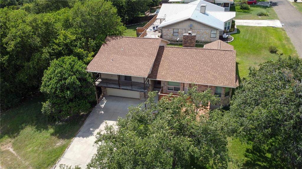 7201 Woodlake Cir - Photo 1