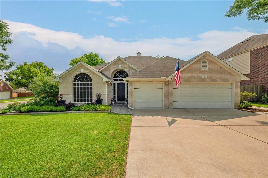 1512 Club Chase Dr - Photo 1
