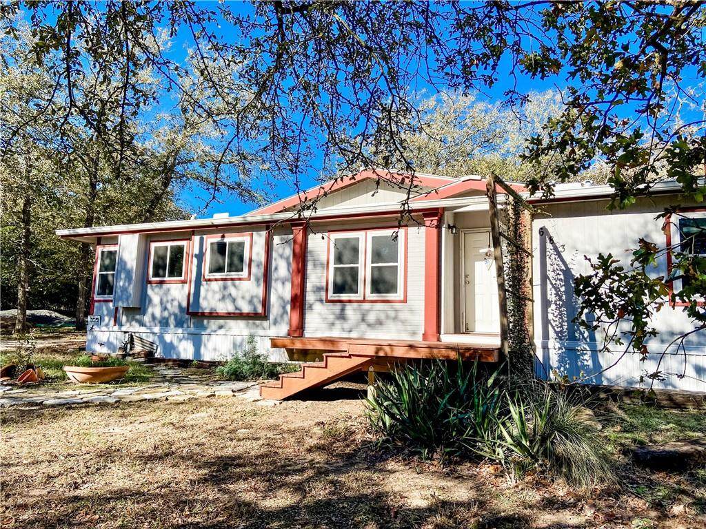 683 Hidden Oaks Dr - Photo 1