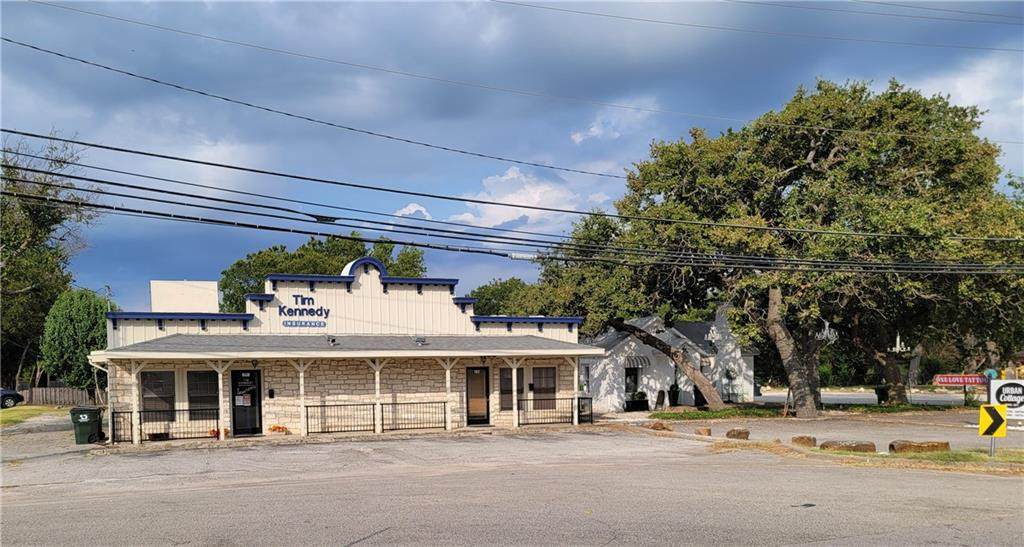 1108 Williams Dr - Photo 1