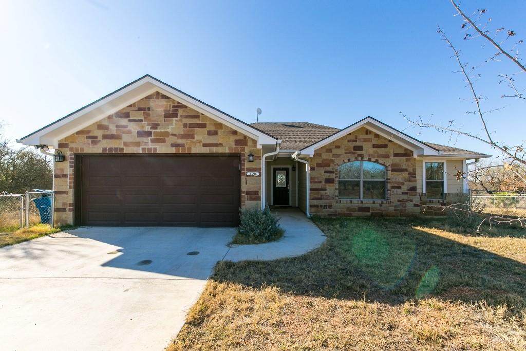 1508 Eastcrest Dr - Photo 1